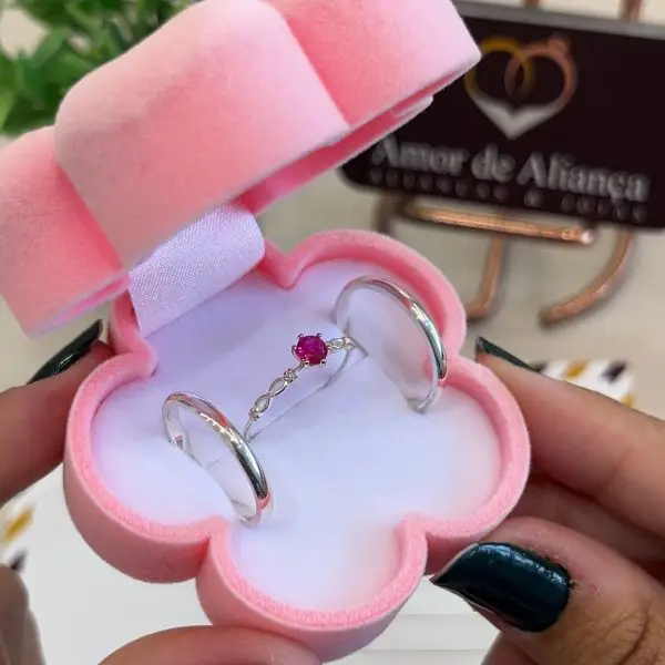 Aliança de Namoro Jasmim Rosa 2mm - Anel de Brinde